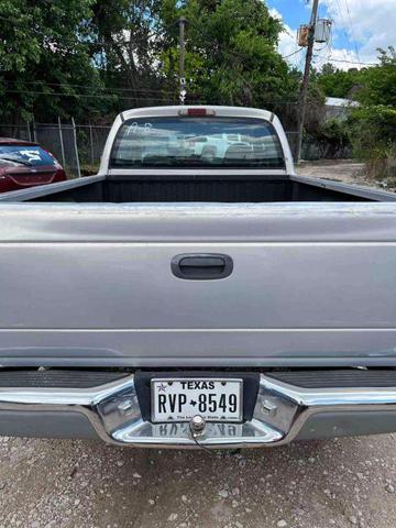 Photo of 2000 Silver Dodge Dakota