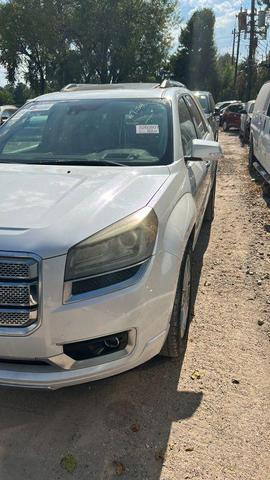 Photo of 2016 White Frost Tricoat GMC Acadia
