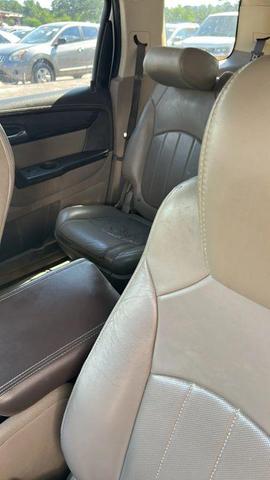 Photo of 2016 White Frost Tricoat GMC Acadia