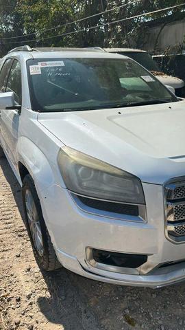 Photo of 2016 White Frost Tricoat GMC Acadia