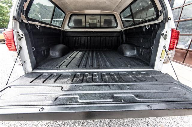Photo of 2013 Super White Toyota Tundra