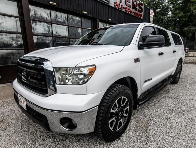 Photo of 2013 Super White Toyota Tundra