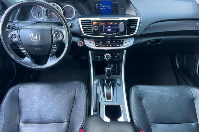 Photo of 2015 Champagne Honda Accord