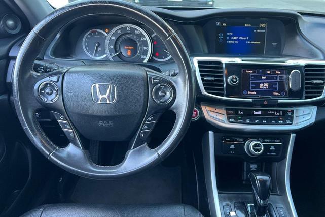 Photo of 2015 Champagne Honda Accord