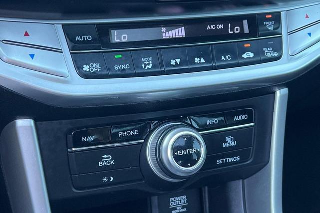 Photo of 2015 Champagne Honda Accord