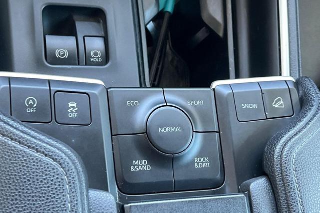 Photo of 2024 0089 Toyota Grand Highlander