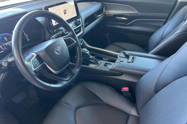 Photo of 2024 0089 Toyota Grand Highlander