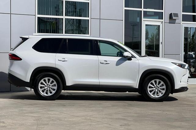 Photo of 2024 0089 Toyota Grand Highlander