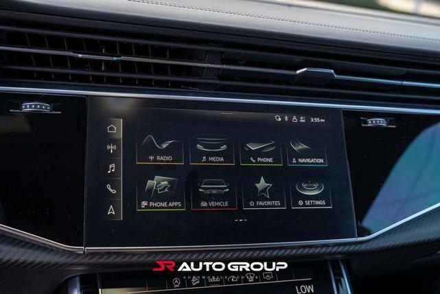 Photo of 2021 Dragon Orange Metallic Audi RS Q8