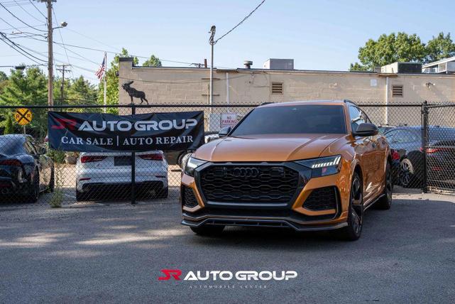Photo of 2021 Dragon Orange Metallic Audi RS Q8