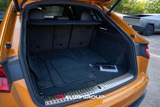 Photo of 2021 Dragon Orange Metallic Audi RS Q8
