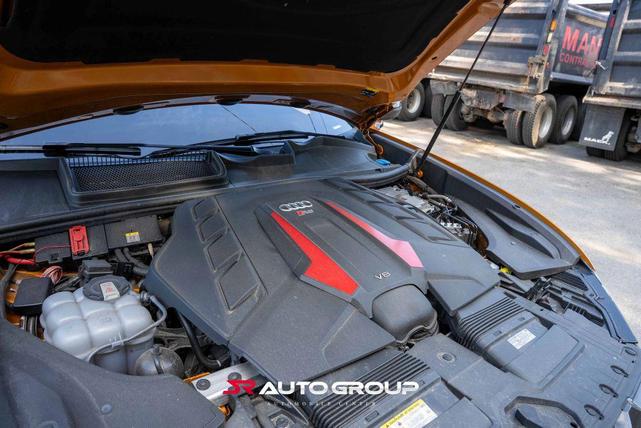 Photo of 2021 Dragon Orange Metallic Audi RS Q8