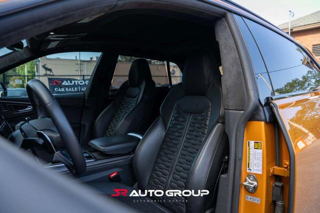 Photo of 2021 Dragon Orange Metallic Audi RS Q8