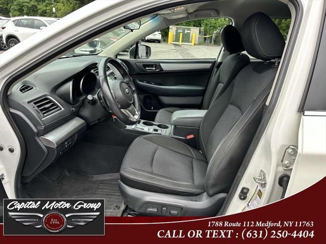 Photo of 2018 White Subaru Outback