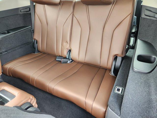 Photo of 2025 Majestic Black Pearl Acura MDX