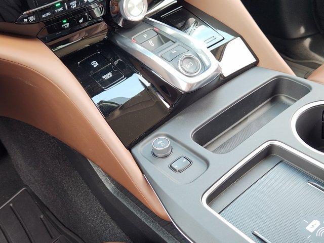 Photo of 2025 Majestic Black Pearl Acura MDX
