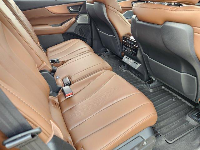 Photo of 2025 Majestic Black Pearl Acura MDX