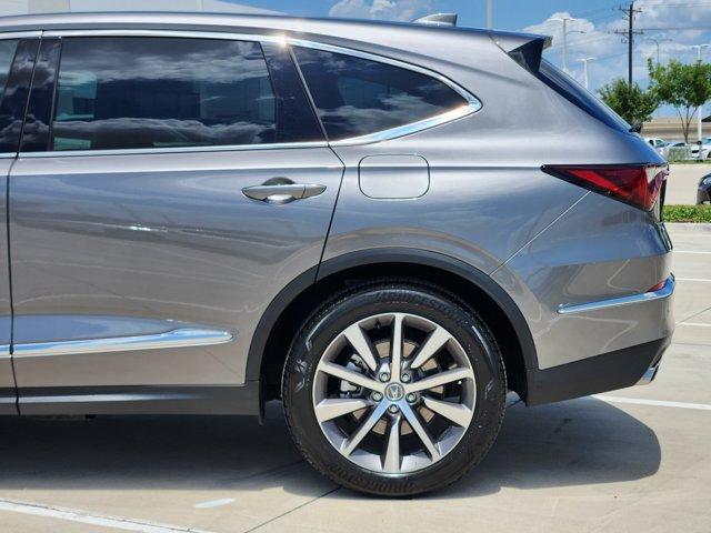Photo of 2025 Platinum White Pearl Acura MDX
