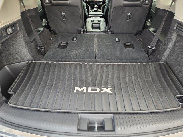 Photo of 2025 Platinum White Pearl Acura MDX