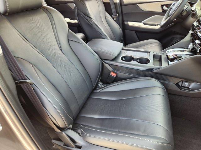 Photo of 2025 Platinum White Pearl Acura MDX