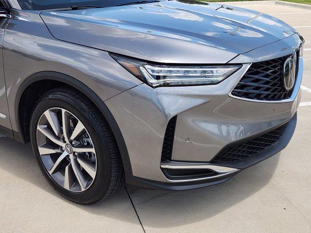 Photo of 2025 Platinum White Pearl Acura MDX