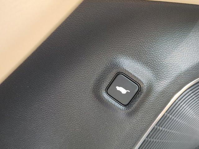 Photo of 2025 Canyon Acura MDX