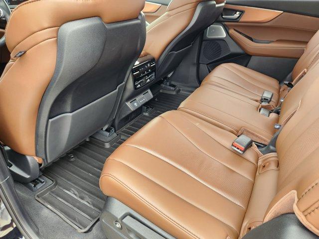 Photo of 2025 Majestic Black Pearl Acura MDX