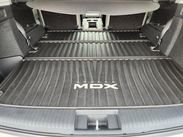 Photo of 2024 Lunar Silver Metallic Acura MDX