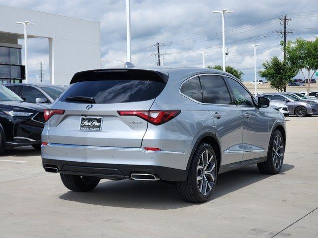 Photo of 2024 Lunar Silver Metallic Acura MDX