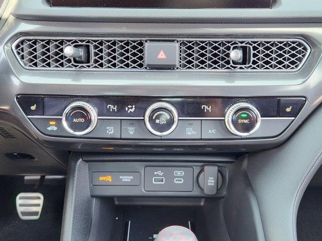 Photo of 2025 Majestic Black Pearl Acura Integra