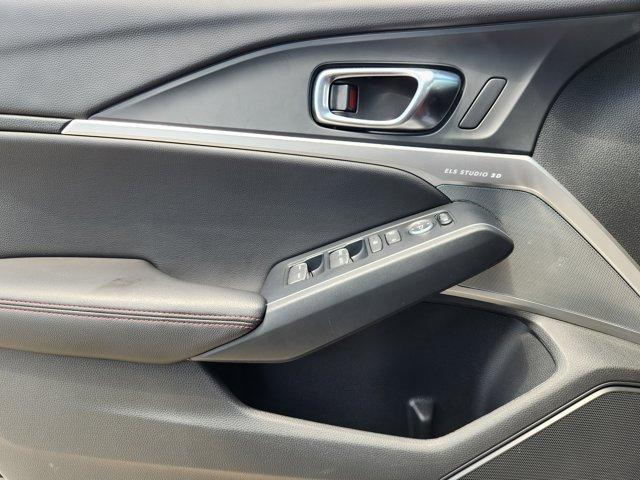 Photo of 2025 Majestic Black Pearl Acura Integra