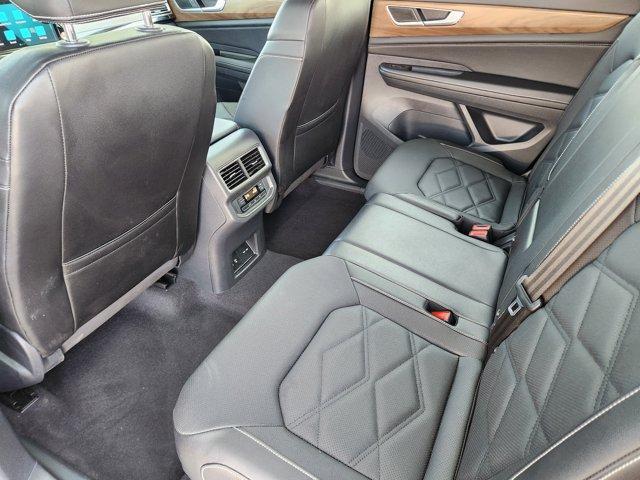 Photo of 2024 Platinum Gray Metallic Volkswagen Atlas