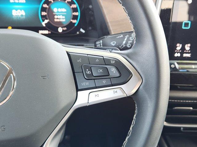 Photo of 2024 Platinum Gray Metallic Volkswagen Atlas