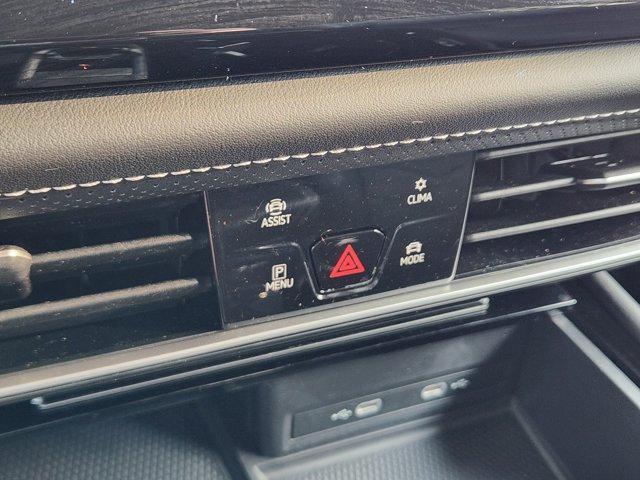 Photo of 2024 Platinum Gray Metallic Volkswagen Atlas