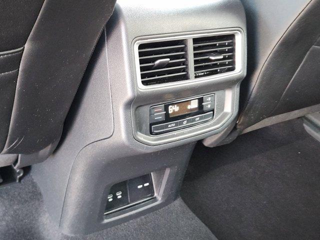 Photo of 2024 Platinum Gray Metallic Volkswagen Atlas