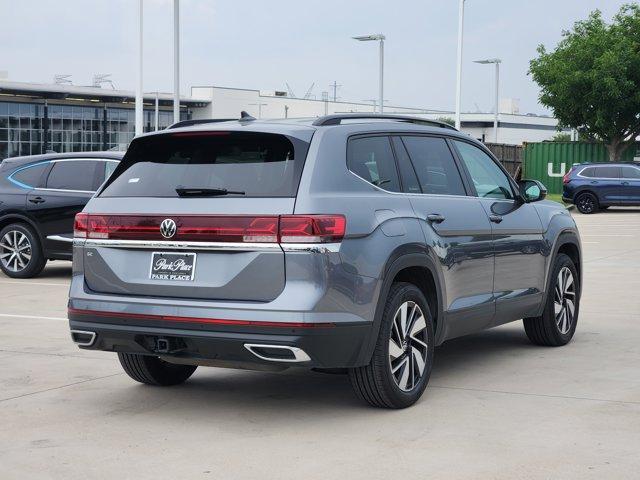 Photo of 2024 Platinum Gray Metallic Volkswagen Atlas