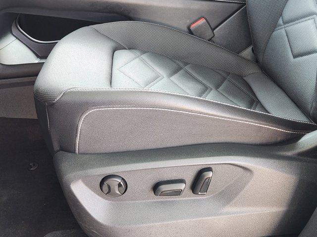 Photo of 2024 Platinum Gray Metallic Volkswagen Atlas