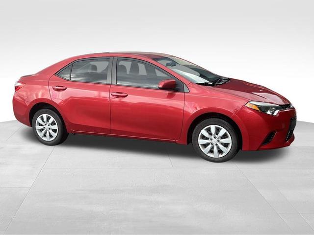 Photo of 2016 Barcelona Red Metallic Toyota Corolla