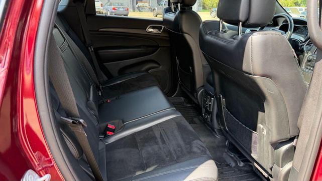Photo of 2018 Velvet Red Pearlcoat Jeep Grand Cherokee
