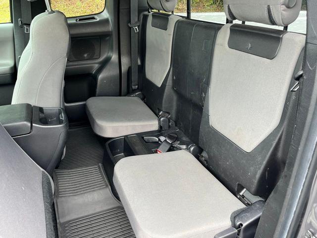 Photo of 2022 Magnetic Gray Metallic Toyota Tacoma