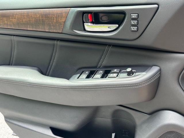 Photo of 2019 Abyss Blue Pearl Subaru Outback