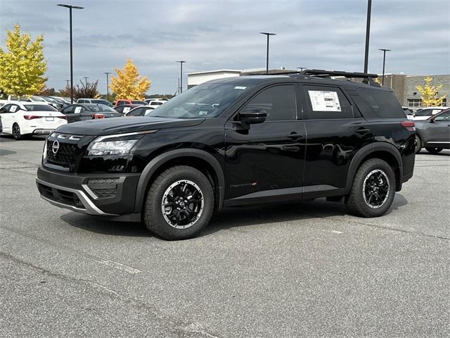 Photo of 2025 Super Black Nissan Pathfinder