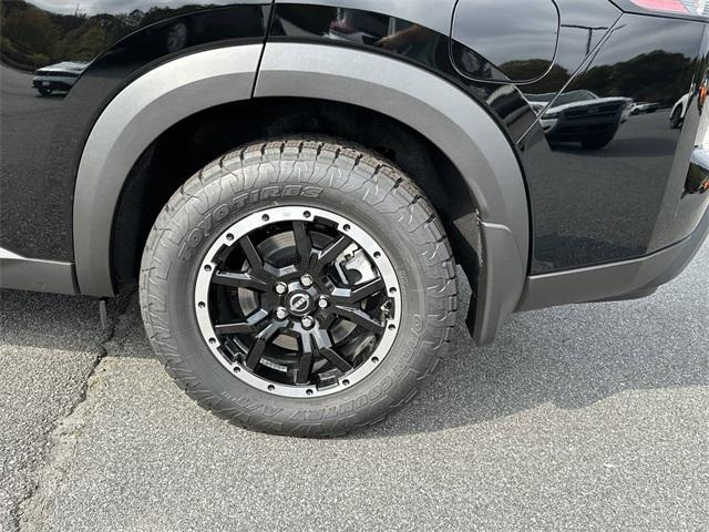 Photo of 2025 Super Black Nissan Pathfinder