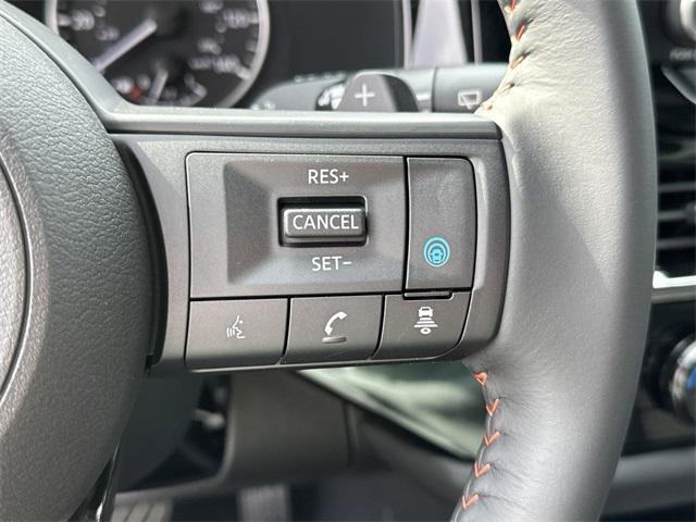 Photo of 2025 Super Black Nissan Pathfinder