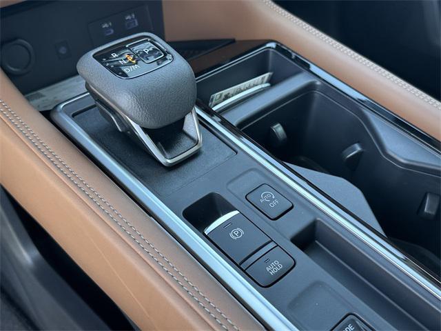 Photo of 2025 Gray Metallic Nissan Pathfinder