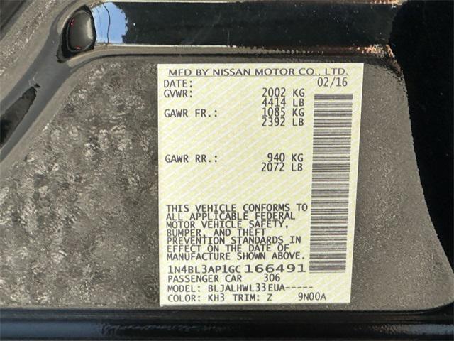 Photo of 2016 Super Black Nissan Altima