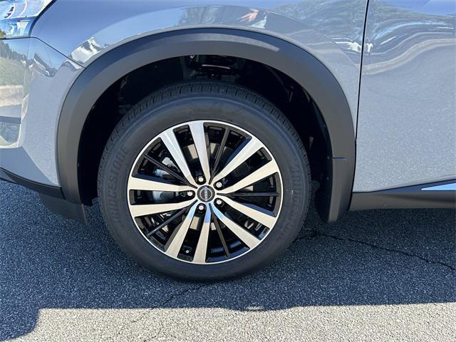 Photo of 2025 Boulder Gray Nissan Pathfinder