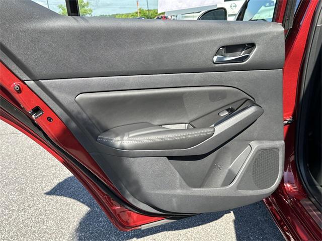 Photo of 2024 Scarlet Nissan Altima