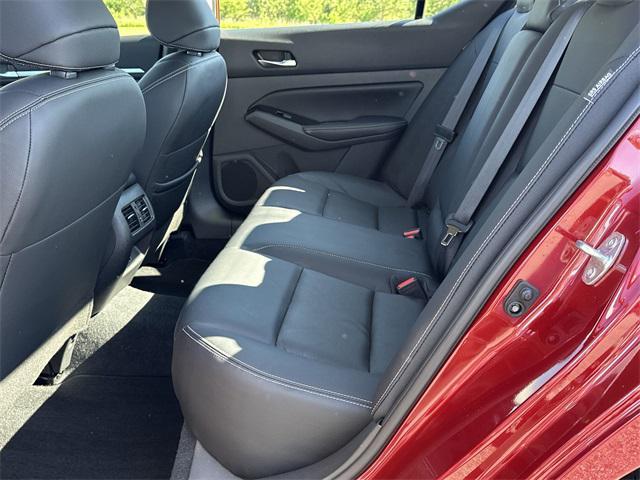 Photo of 2024 Scarlet Nissan Altima