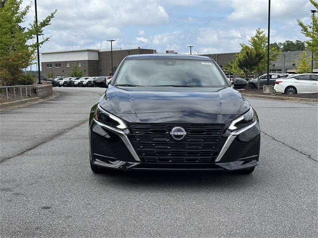 Photo of 2025 Super Black Nissan Altima